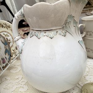 Art Deco pitcher/vasr